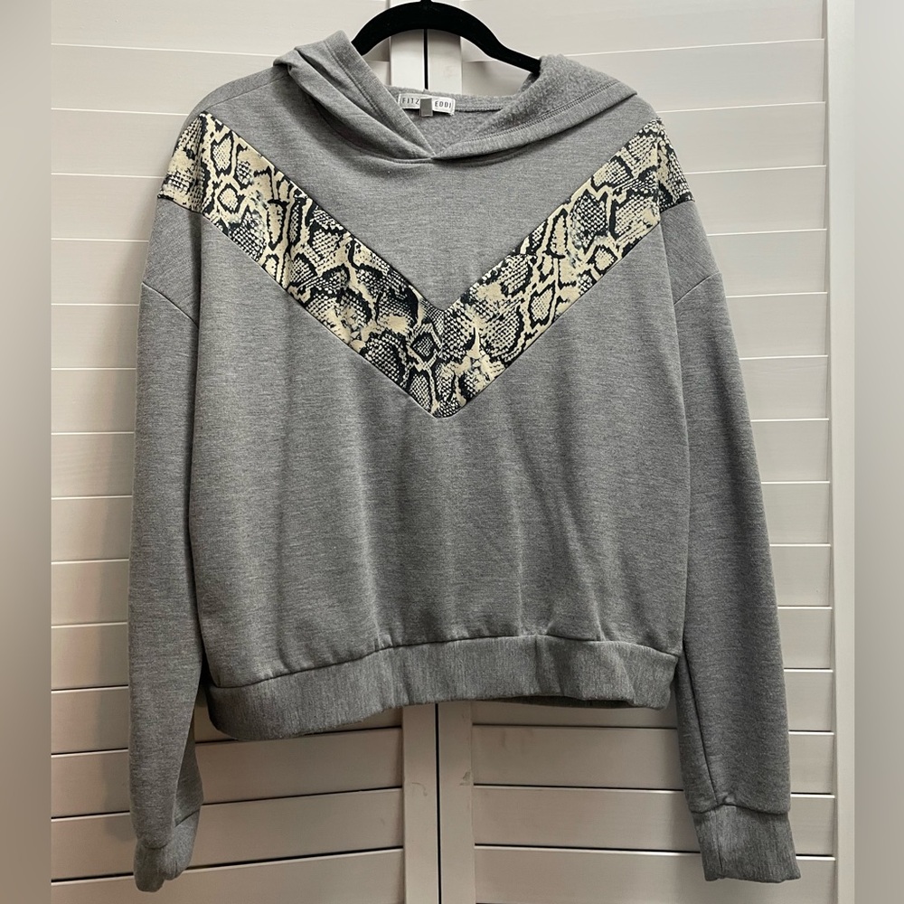 Women’s Sweater